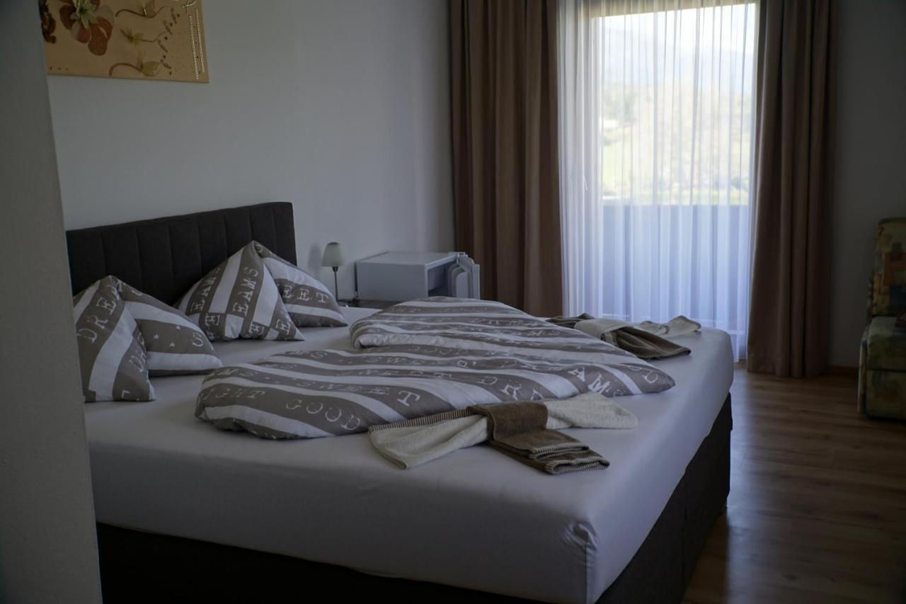 Pension-Ferienwohnung Rotar 팍암시 외부 사진